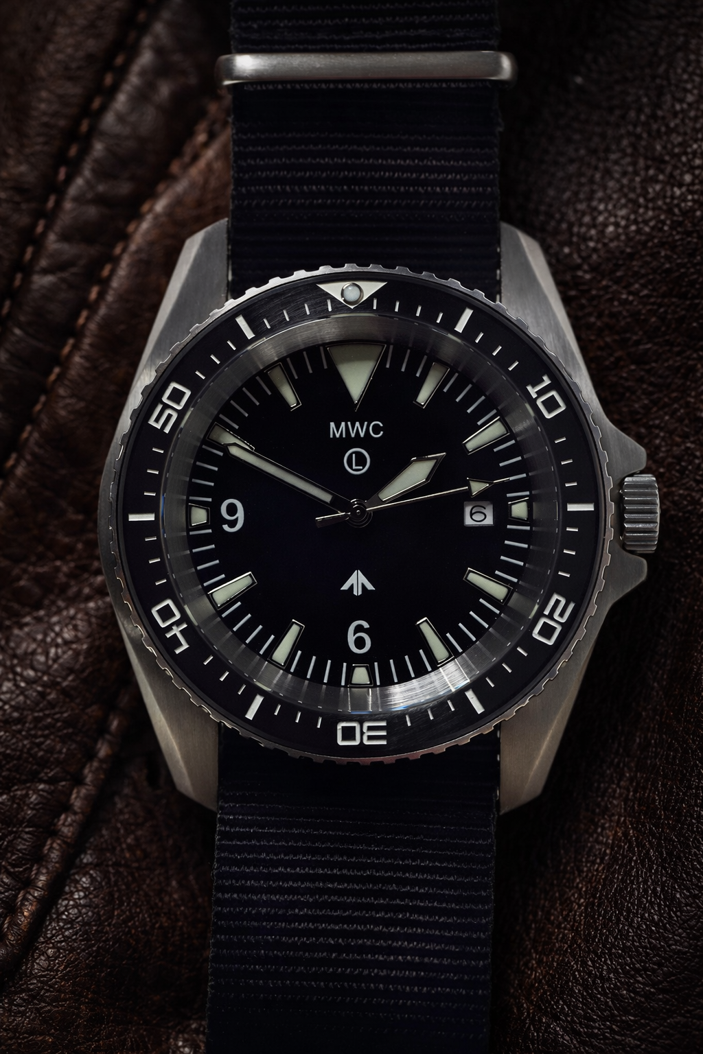 MWC Military Divers Watch Stainless Steel (Automatic) 12 Hour Dial With Sapphire Crystal and Ceramic Bezel