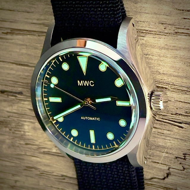 MWC Classic 1950s/1960s Pattern 25 Jewel Automatic "Adventurer" Watch with 200m Water Resistance and Retro Luminous Paint and Sapphire Crystal