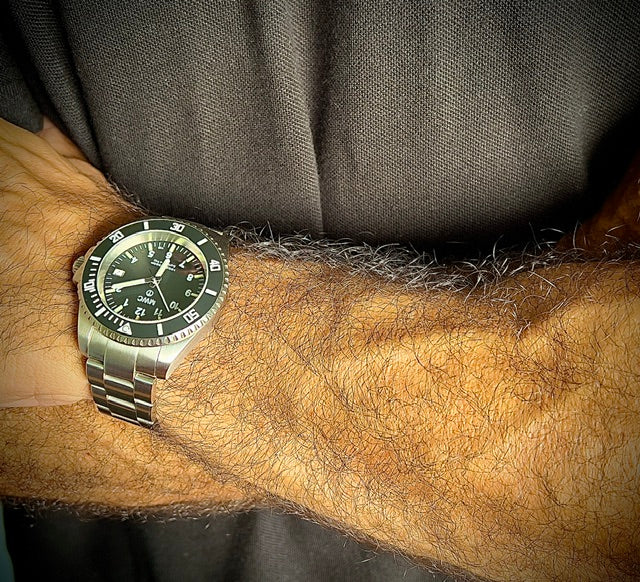 MWC 24 Jewel 300m Automatic Military Divers Watch with Tritium GTLS Illumination, Sapphire Crystal and Ceramic Bezel and Steel Bracelet